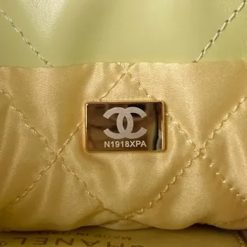 Chanel 22 Mini kabelka AS3980 Lesklá telecí kůže a zlatý kov Žlutá