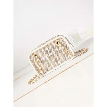 Chanel AS3768 Malé pouzdro na fotoaparát Jehněčí kůže Viskózová tkanina Bílá Zlatá a béžová