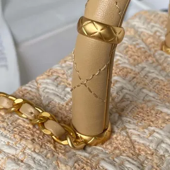 Chanel AS3973 Malá kosmetická taštička z tvídové jehněčí kůže a zlatého kovu, žlutá a bílá