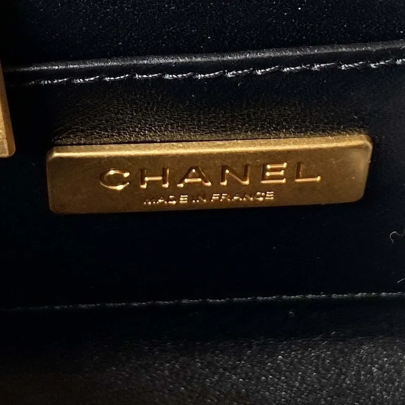 Chanel AS3973 Malá kosmetická taška Taška z jehněčí kůže s horním uchem Černá Zlatá