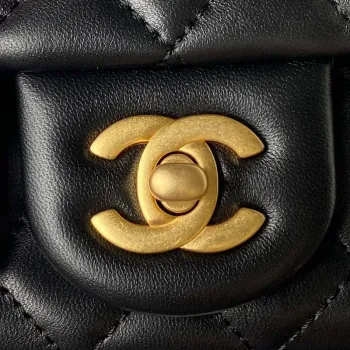 Chanel AS4041 Klasická taška s klopou CF Camellia z jehněčí kůže, černá a zlatá