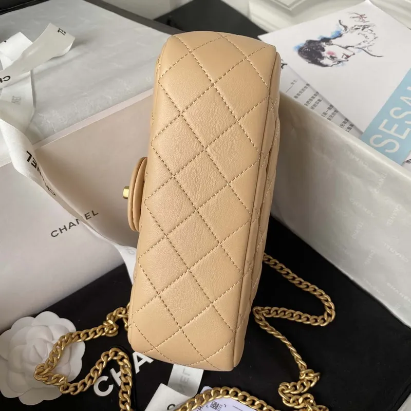 Chanel AS4041 Klasická taška s klopou CF Camellia z jehněčí kůže v barvě meruňkové zlato