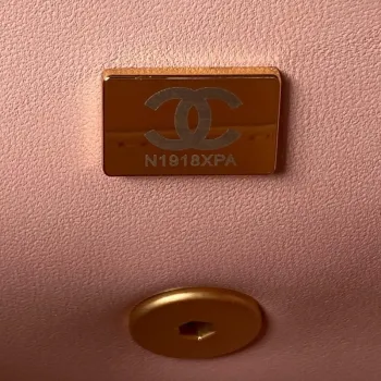 Chanel AS4041 Klasická taška s klopou CF Camellia z jehněčí kůže, růžová a zlatá