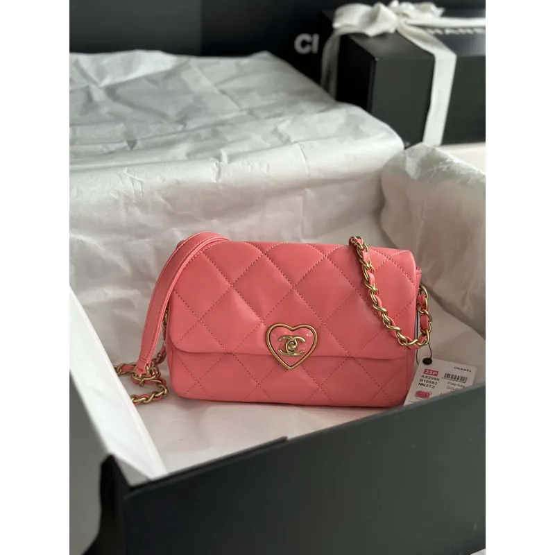 Chanel AS3986 Malá taška s klopou z jehněčí kůže, plexi a zlaté metalické růžové