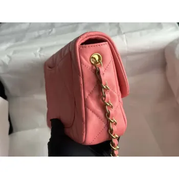 Chanel AS3986 Malá taška s klopou z jehněčí kůže, plexi a zlaté metalické růžové