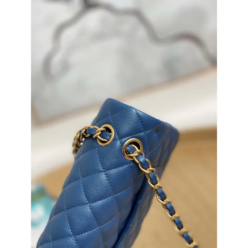 Chanel A01112 Kabelka s klopou Klasická zrnité lesklé telecí kůže Námořnická modrá Zlatá