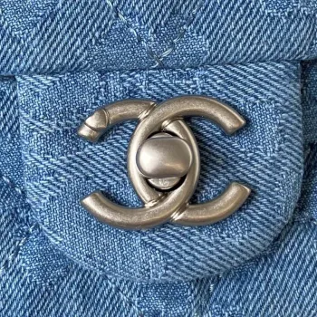 Chanel AS3829 Malá klasická taška s klopou Woc Denim Blue