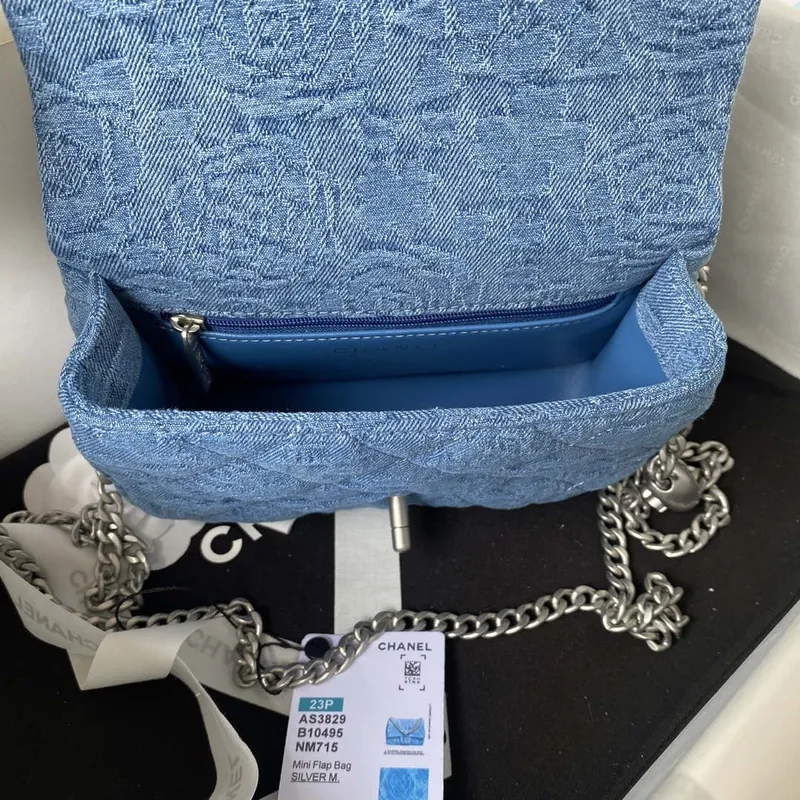 Chanel AS3829 Malá klasická taška s klopou Woc Denim Blue