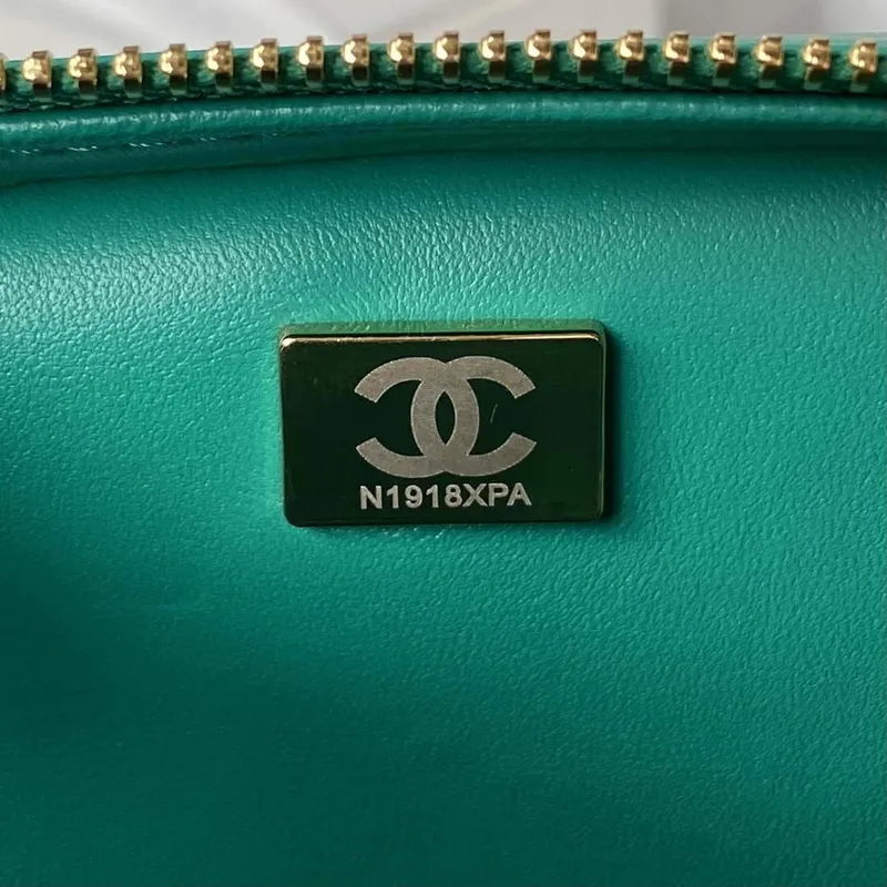 Chanel AS3384 Batoh Řetězová taška jehněčí kůže Zelená