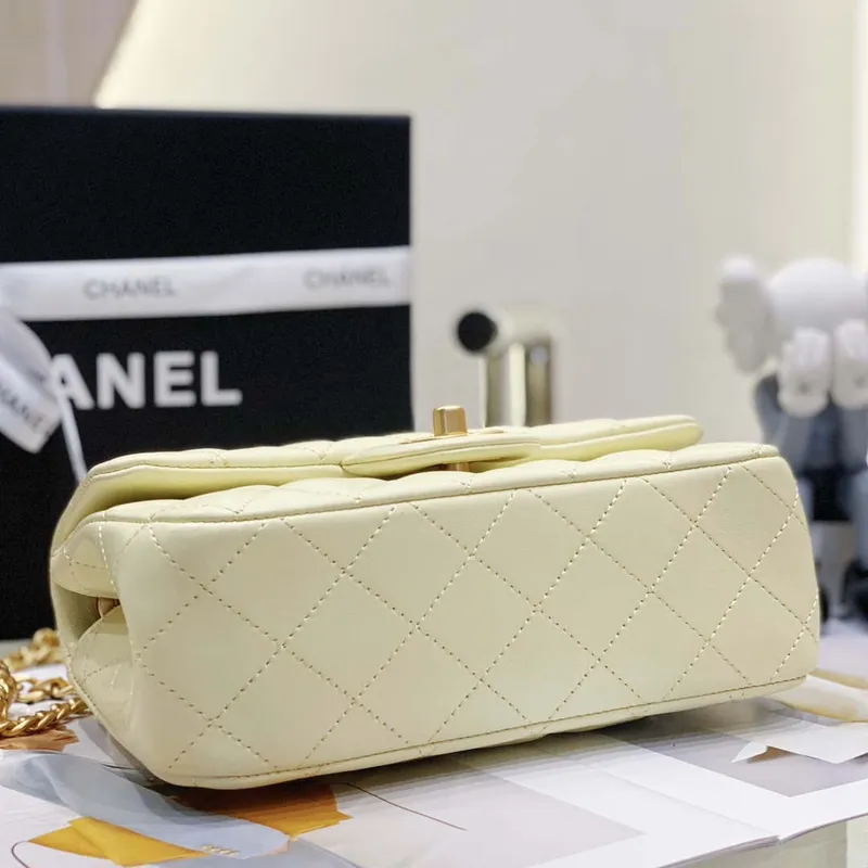 Chanel AS3041 Klasická taška s klopou CF Camellia Jehněčí kůže Světle žlutá Zlatá
