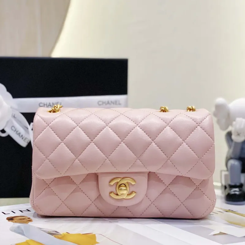 Chanel AS3041 Klasická taška s klopou CF Camellia z jehněčí kůže, růžová a zlatá
