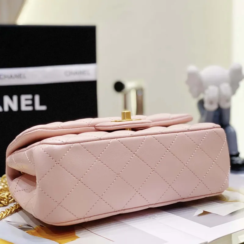 Chanel AS3041 Klasická taška s klopou CF Camellia z jehněčí kůže, růžová a zlatá