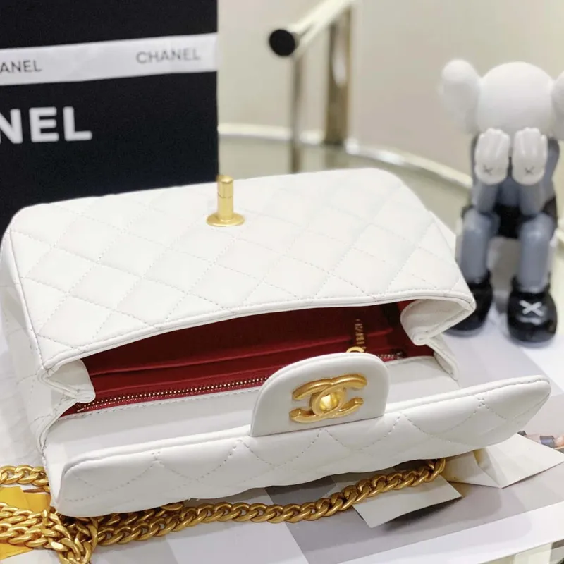 Chanel AS3041 Klasická taška s klopou CF Camellia z jehněčí kůže, bílá a zlatá