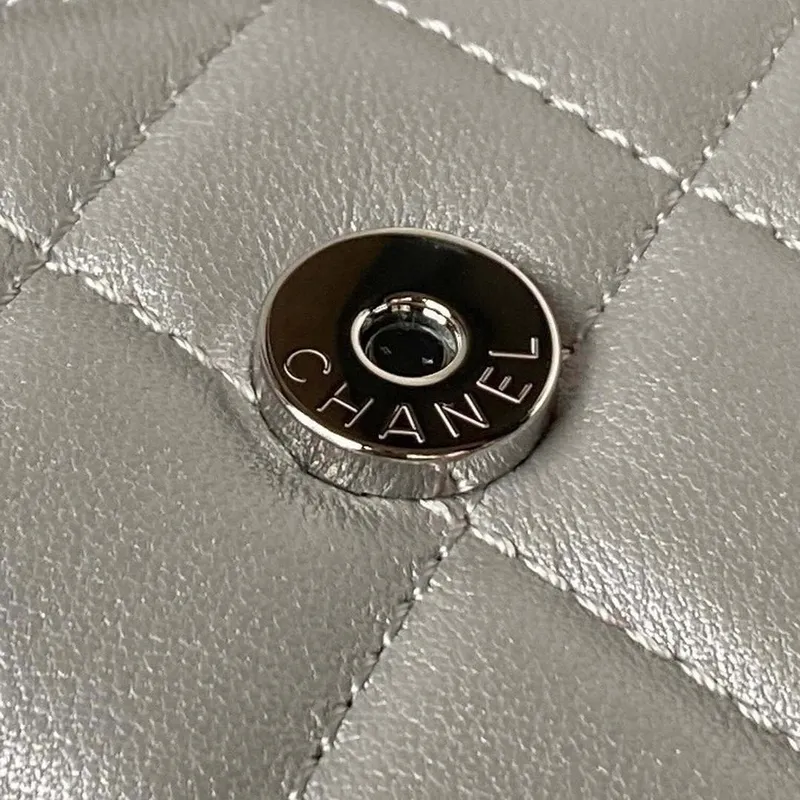 Chanel AP3238 Taška s klopou a řetízkem, šedá jehněčí kůže, zlatá, s uchem