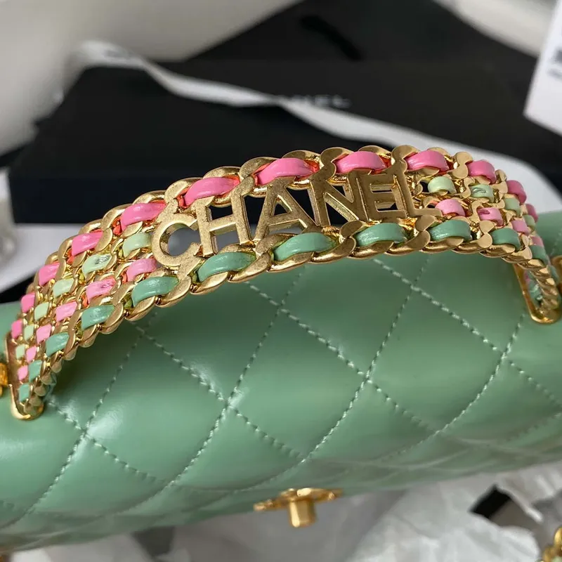 Chanel AP3240 taška s klopou a horním uchem, jehněčí kůže a zlatý kov, zelená