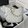 Chanel AS3631 Velká taška Hobo z jehněčí kůže, bílá