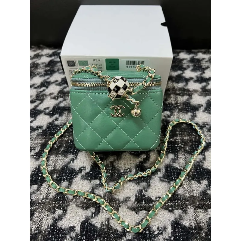 Chanel AP1447 Malá kosmetická taštička s řetízkem, telecí kůže, zelená