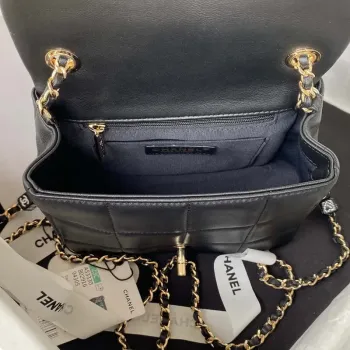 Chanel AS3330 Mini Flap 17cm taška z černé jehněčí kůže
