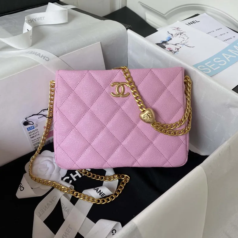 Chanel AS3830 Malá kabelka Hobo z růžové telecí kůže se zlatými detaily