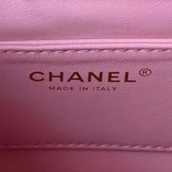 Chanel AS3830 Malá kabelka Hobo z růžové telecí kůže se zlatými detaily