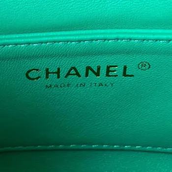 Chanel AS3830 Malá kabelka Hobo Zelená telecí kůže Zlatá