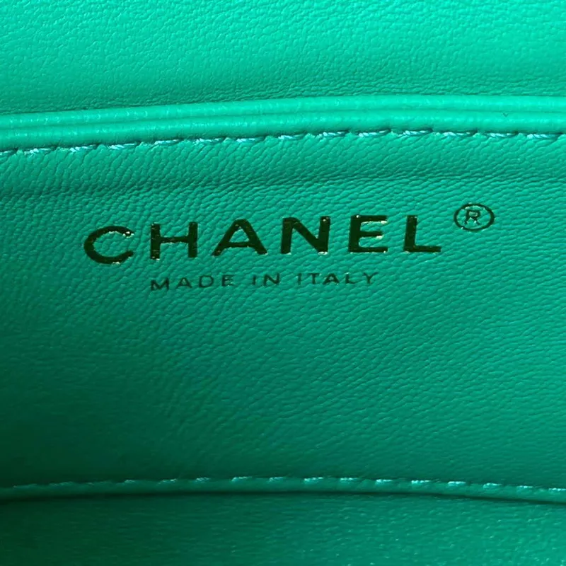 Chanel AS3830 Malá kabelka Hobo Zelená telecí kůže Zlatá