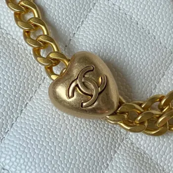 Chanel AS3830 Malá kabelka Hobo z bílé telecí kůže se zlatými detaily