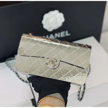 Chanel A8802 VEČERNÍ KABELKA Jehněčí kůže Stříbrná Kovová Stříbrná