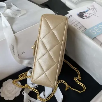 Chanel AS3829 Mini kabelka s klopou a řetízkem, zlatá jehněčí kůže, zlatá