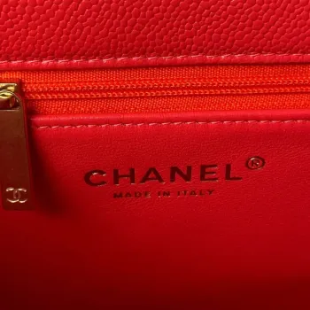Chanel AS3921 Kabelka s klopou a řetízkem, červená telecí kůže, zlatá