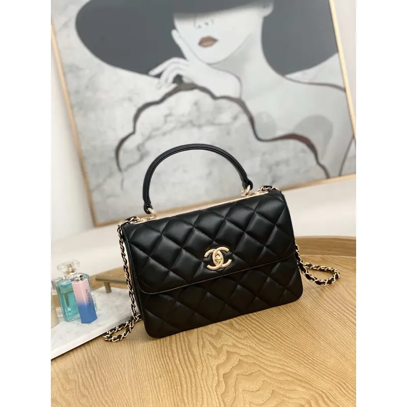 Chanel Malá trendy taška CC s klopou a horním uchem Taška z jehněčí kůže A92236 Černá Zlatá Kulatá