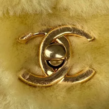 Chanel AS3499 Kabelka s klopou Shearling Yellow