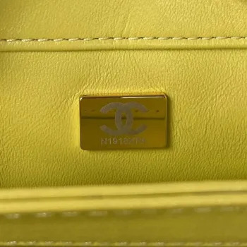 Chanel AS3499 Kabelka s klopou Shearling Yellow