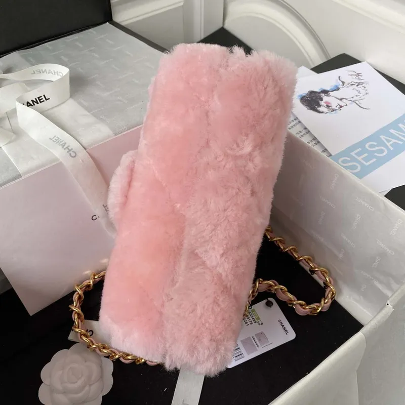 Chanel AS3499 Kabelka s klopou z ovčí kůže, růžová