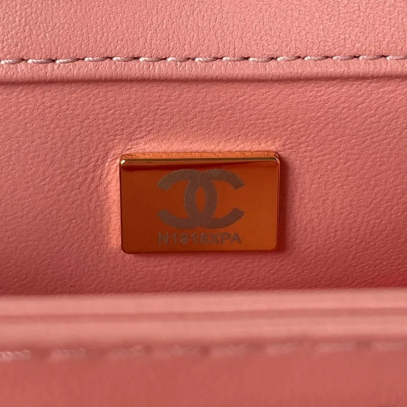 Chanel AS3499 Kabelka s klopou z ovčí kůže, růžová