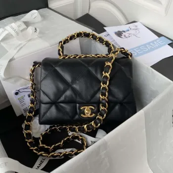 Chanel AS3499 Kabelka s klopou z jehněčí kůže, černá
