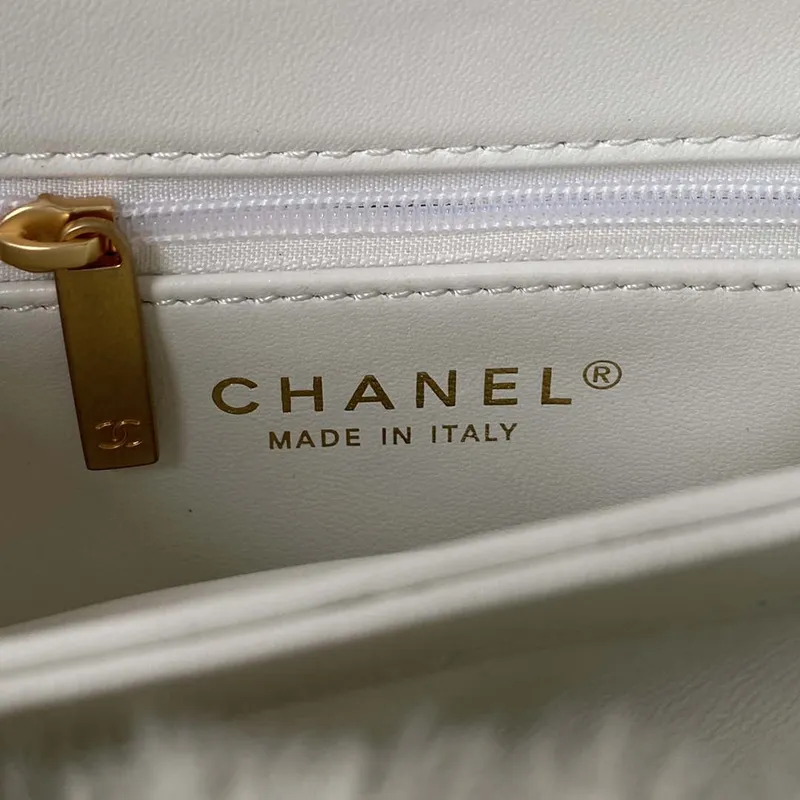 Chanel AS3498 Kabelka s klopou z ovčí kůže, béžová