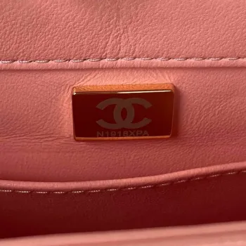 Chanel AS3498 Kabelka s klopou z ovčí kůže, růžová