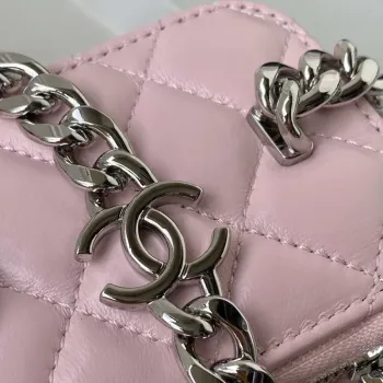 Chanel AP2718 Malá kosmetická taštička s řetízkem, růžová jehněčí kůže