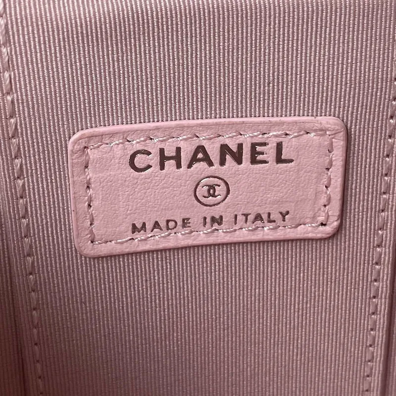 Chanel AP2718 Malá kosmetická taštička s řetízkem, růžová jehněčí kůže