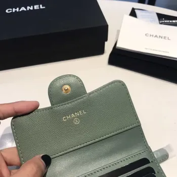 Chanel AP0231 Klasická malá peněženka FLAP z telecí kůže, zelená a zlatá