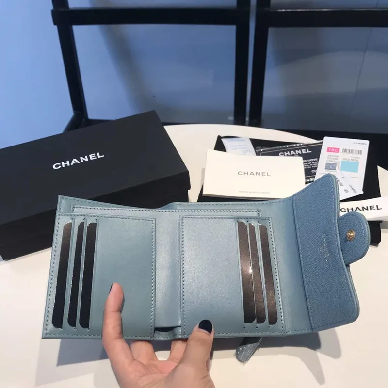 Chanel AP0231 Klasická malá peněženka FLAP z telecí kůže, modrá a zlatá