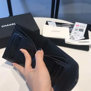 Chanel AP0231 Klasická malá peněženka FLAP z telecí kůže, černá a zlatá