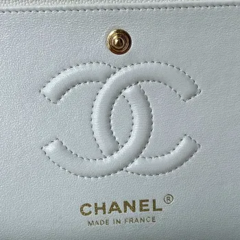 Chanel A01113 Kabelka s klopou Klasická taška Zrnité lesklé telecí kůže Bílá Zlato