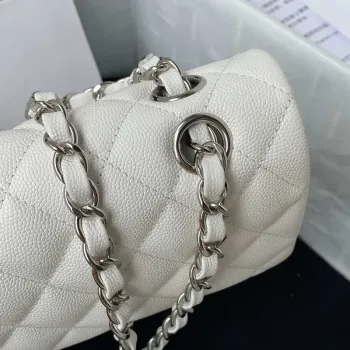 Chanel A01113 Kabelka s klopou Klasická taška Zrnité lesklé telecí kůže Bílá Stříbrná