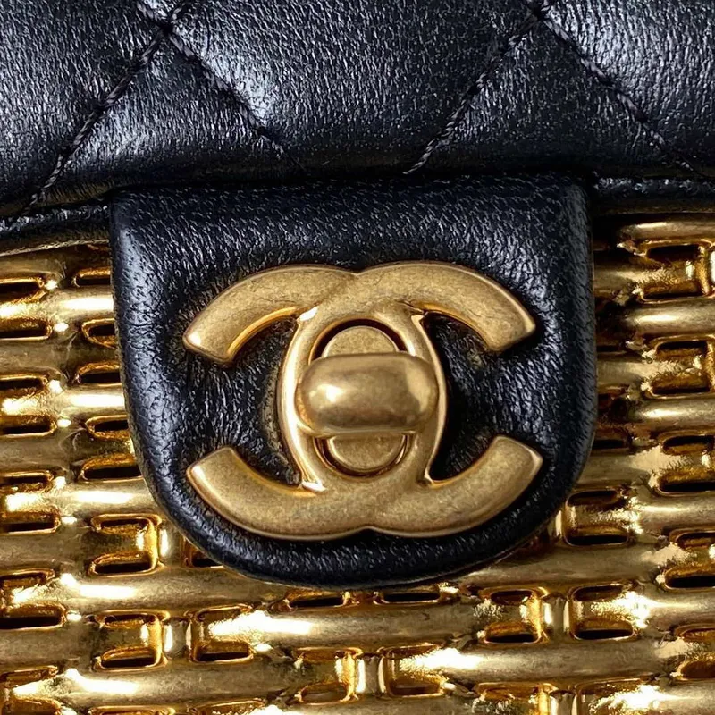Chanel AS3713 MALÁ VEČERNÍ TAŠKA Jehněčí kůže a zlatý kov Černá a zlatá