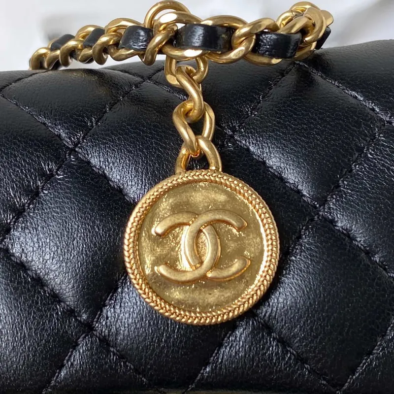 Chanel AS3713 MALÁ VEČERNÍ TAŠKA Jehněčí kůže a zlatý kov Černá a zlatá