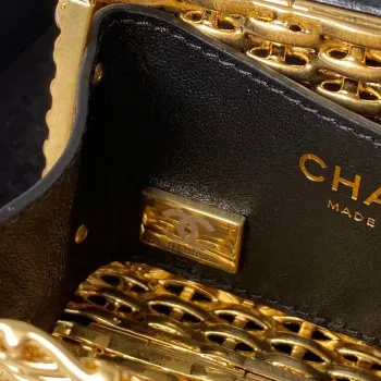 Chanel AS3713 MALÁ VEČERNÍ TAŠKA Jehněčí kůže a zlatý kov Černá a zlatá