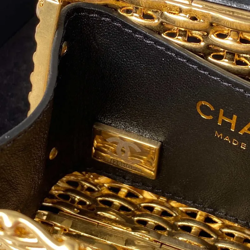 Chanel AS3713 MALÁ VEČERNÍ TAŠKA Jehněčí kůže a zlatý kov Černá a zlatá