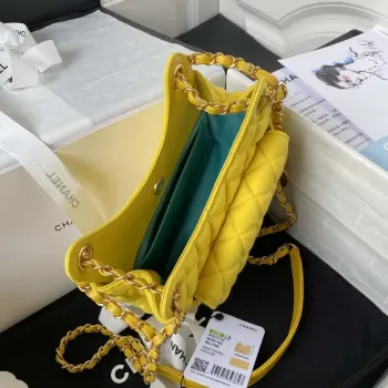 Chanel AS3710 Malá kabelka Hobo Sametová a zlatá kovová Žlutá